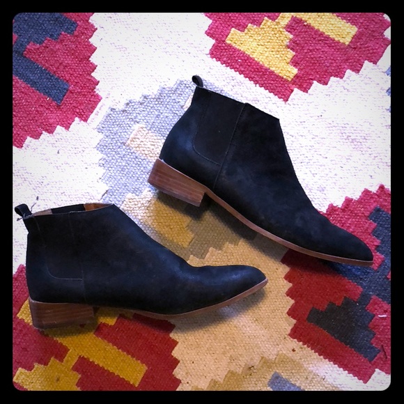 GAP Shoes - Gap Black Suede Leather Chelsea Boot